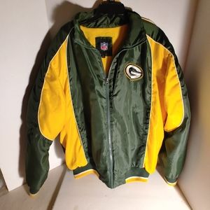 NFL G111 Apparel Insulated No Hood Green Bay Packers Size Large Jacket Zip up